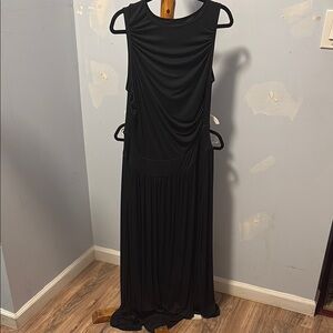 HALARA Black Ruched Maxi Dress